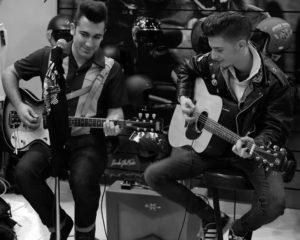 Alex 45 Y David Mad Mayer En Directo