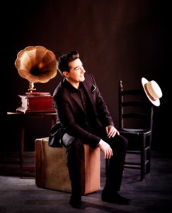 Teatro, musica, texto, audiovisual BAJO EL ALA DEL SOMBRERO