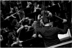 Concierto sinfónico: Sinfonía de la Alegría Bohemia