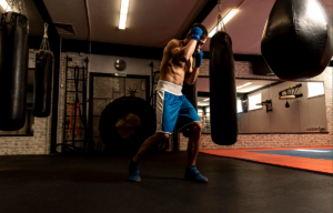 gimnasio-gym-fit-fitness-boxing-deporte-ejercicio-leganes-musculacion-pesas-fitboxing flexibilidad fuerza musculo trabajo boxeo
