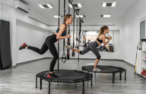 gimnasio-gym-fit-fitness-boxing-deporte-ejercicio-leganes-musculacion-pesas-saltar-jumping-flexibilidad fuerza musculo trabajo boxeo.png