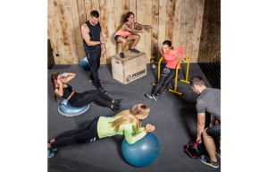 gimnasio leganes norte deporte ejercicio boxeo fitness cardio mcfit trabajo en equipo workout group