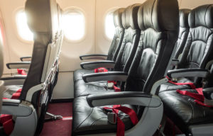 tripulacion-de-cabina-debon-air-leganes-clases-recuperaciones-AESA-aeronáutica