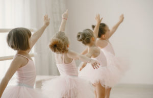 Predanza Ballet Danza Moderna Danza Española y Flamenco Guitarra Española Teatro Musical clases de baile danza leganes azucena huidobro