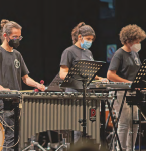 GRUPO DE PERCUSIÓN BANDA JUVENIL