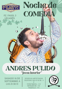 JOVEN INTERIOR. Noche de comedia